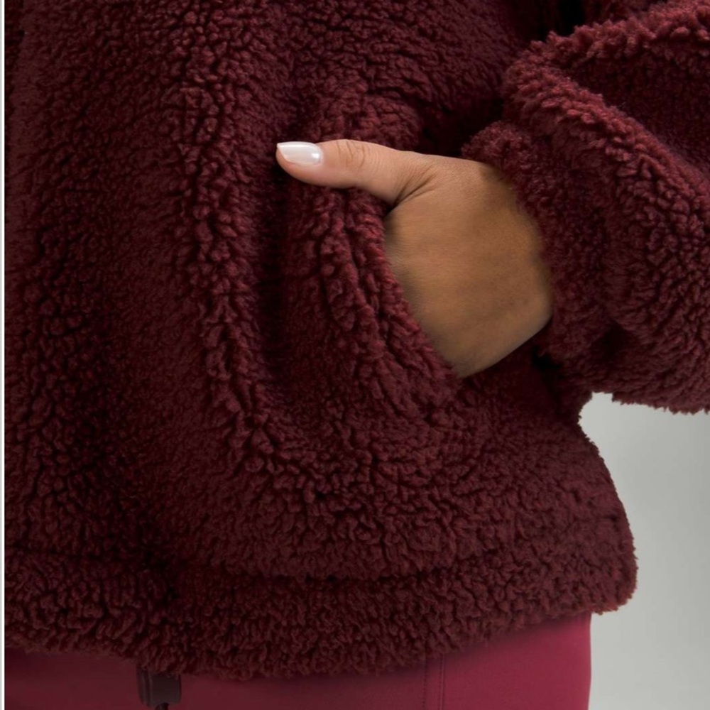 NWOT Lululemon Cinchable Fleece Zip-Up in Red Merlot Size 12 - Picture 5 of 16